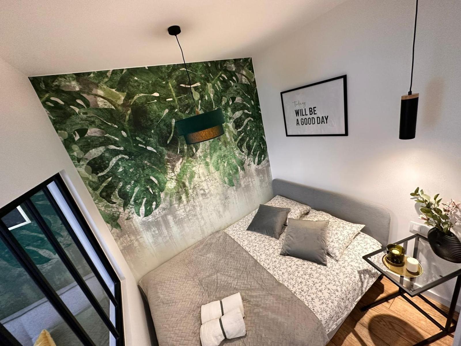 Green Hill Apartments Катовице Экстерьер фото